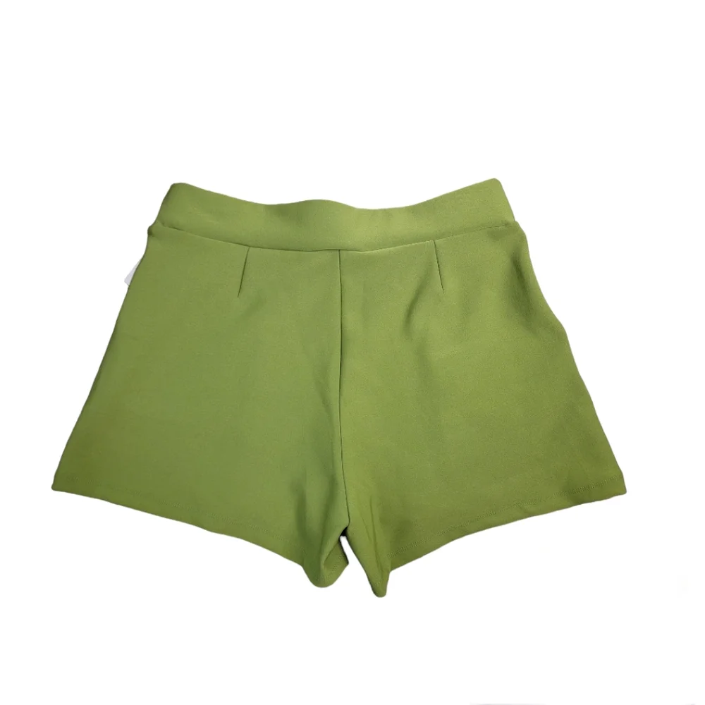 Green Pleated Stretch Shorts-Large - Picture 2 of 3